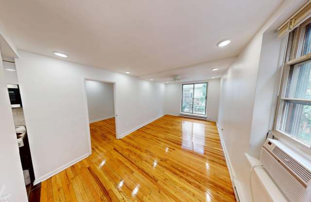 927 Pine Street - 301 photos photos