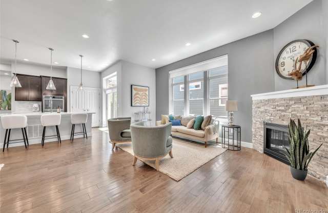 2572 Fulton Street photos photos