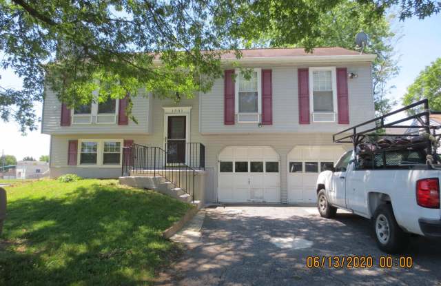 1301 DANBERRY DRIVE Gallery 2
