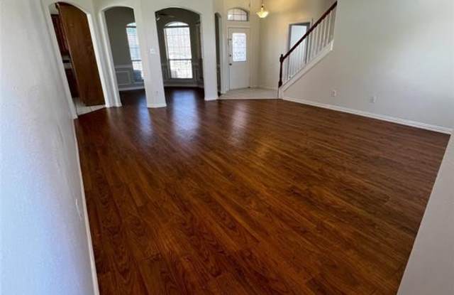 7211 Garden Green Drive Gallery 3