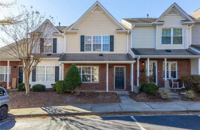 37 Tannenbaum Circle - 37 Tannenbaum Circle, Greensboro, NC 27410