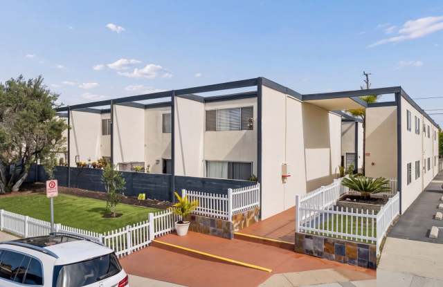 Oceanaire Townhomes Gallery 2