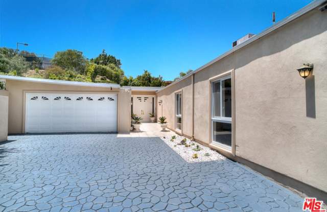 3835 SAPPHIRE Drive Gallery 2