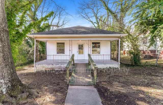 2230 Greenway Avenue Northwest photos photos