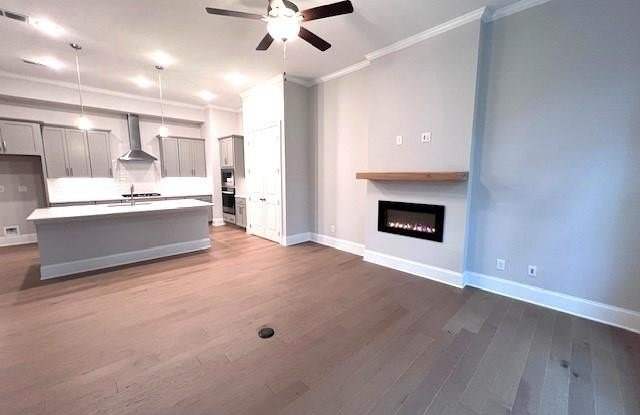 699 Stickley Oak Way Gallery 2