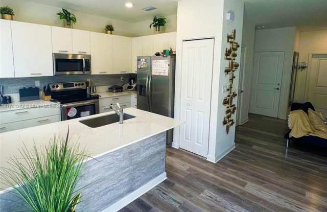 12669 NW 24th Avenue, Miami, FL 33167 photos photos