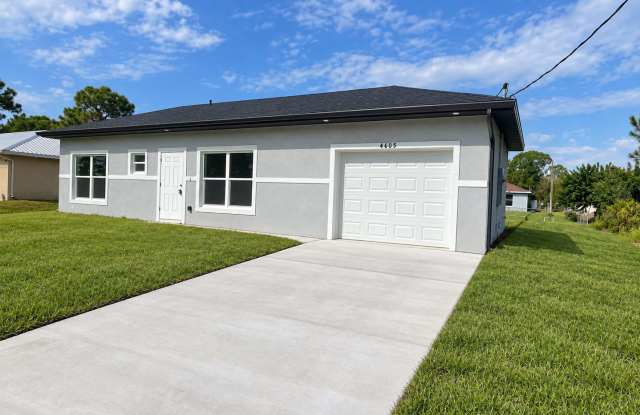 ONE OF A KIND! BRAND NEW 1 Bedroom-1 Bath- 1 Car Garage in Desirable Lehigh Acres! Gallery 3