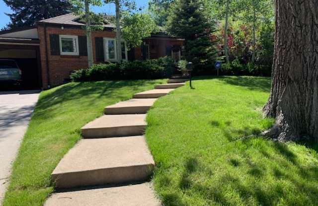 Very nice Ranch style home in Montclair neighborhood! photos photos