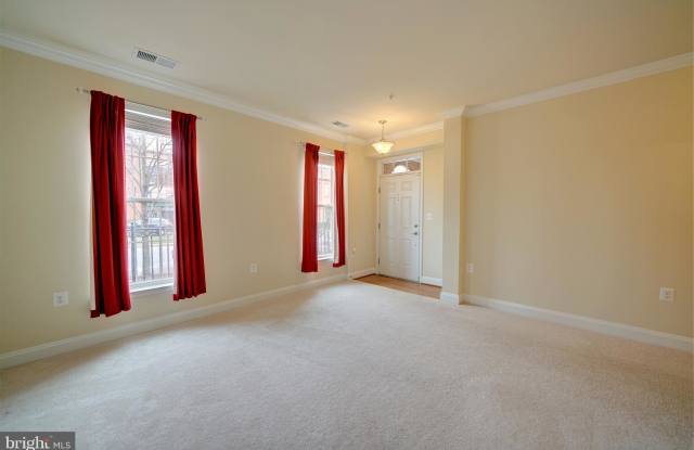 7672 MAPLE LAWN BOULEVARD Gallery 2