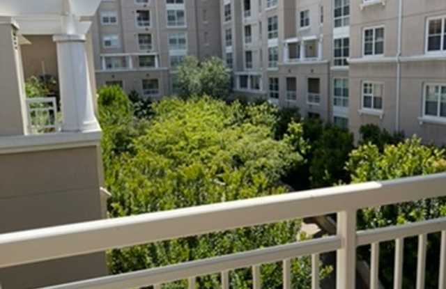 Fabulous Montebello condo, walk/bike to Apple, shopping, entertainment. Move in NOW!! photos photos