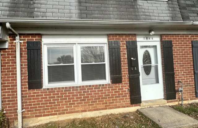 Newly Renovated 3bed/2.5bath Townhouse in Parkville - 1604 Melby Court, Parkville, MD 21234
