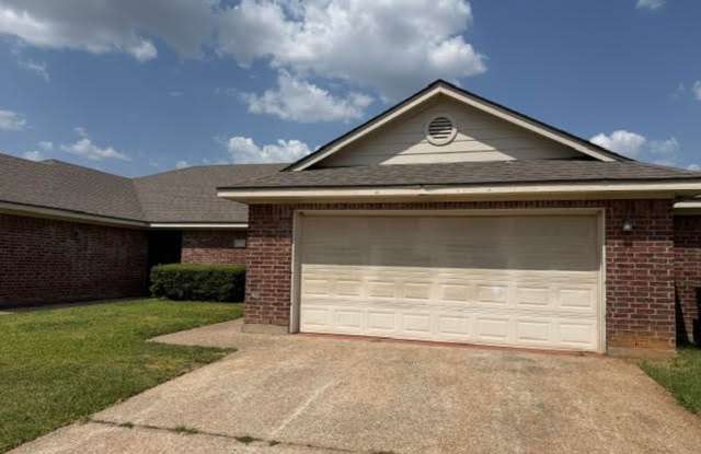 10209 Lilac Lane Unit B Gallery 3