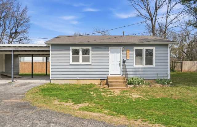 1 Bedroom | 1 Bathroom | House with Carport | Located on a Quiet Street| Lawn Care and Trash Included | PETS WELCOME photos photos