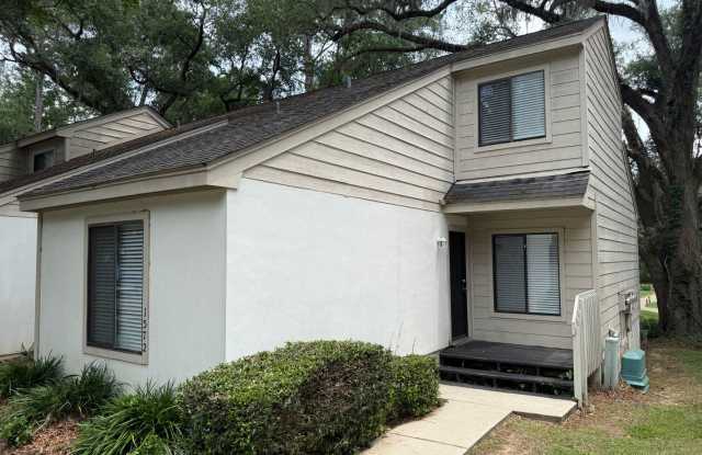 2 story townhome on Hilaman golf course! photos photos