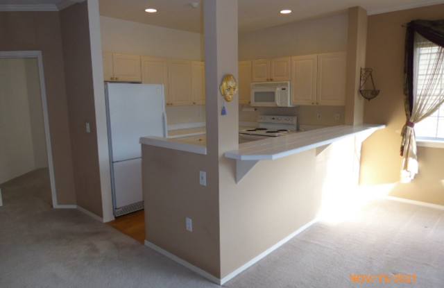 18658 NE 56th Ct Unit #GG Gallery 4