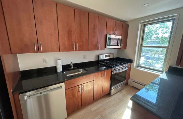 2 Bed on Camelot Ct | Brighton | Available Now Gallery 3