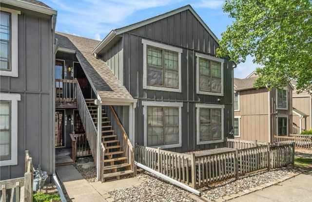12756 W 110th Terrace Gallery 1