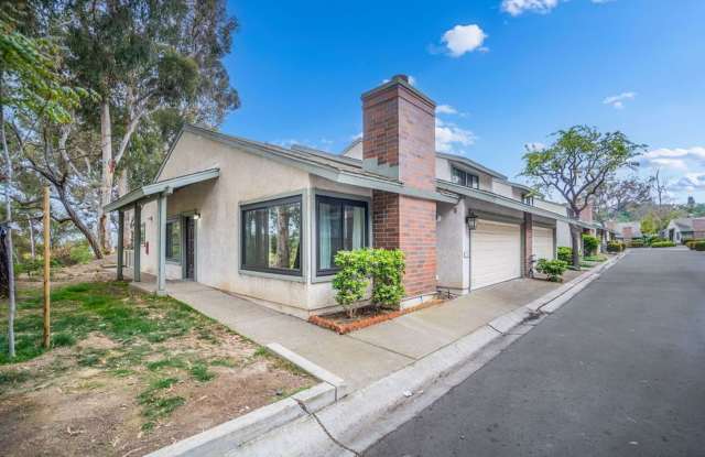 Coming Soon La Jolla UTC Renovated 3 bd /2 ba Townhome with Garage, Private Patio, + more! photos photos
