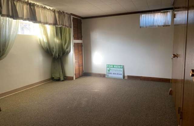3574 Eccles Avenue Gallery 3