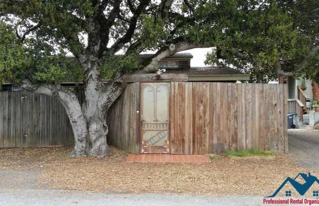 5582 Old Redwood Highway North Gallery 1