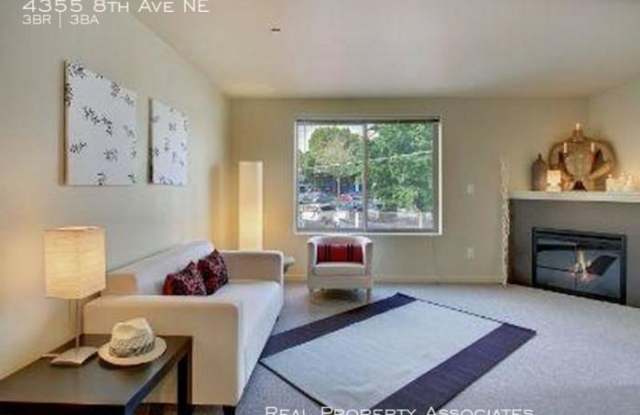 4355 8th Ave NE Gallery 2