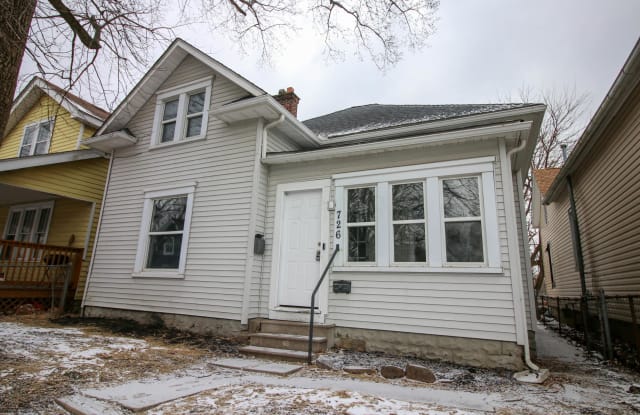 726 Reinhard Avenue - 726 Reinhard Avenue, Columbus, OH 43206
