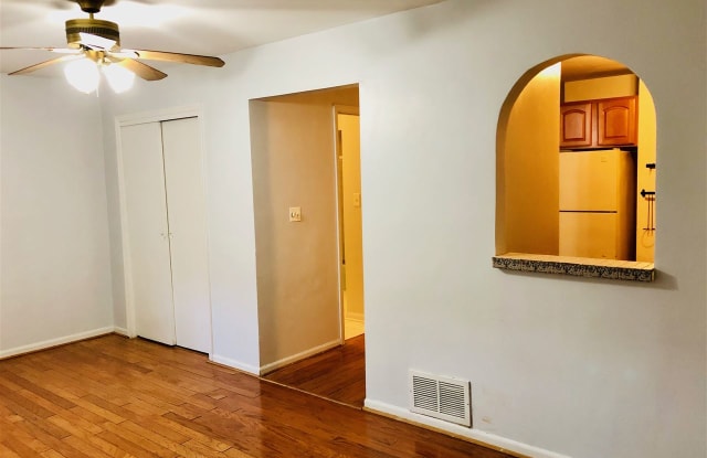 236 CHRISTOPHER COLUMBUS DR - 236 Christopher Columbus Drive, Jersey City, NJ 07302