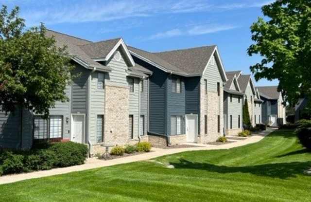 Lake Court Apartments photos photos