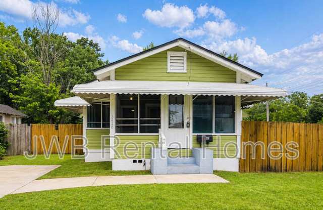 1210 Rensselaer Ave photos photos