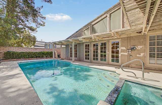 Las Vegas Country Club 3 bedroom home with a pool on golf course! photos photos