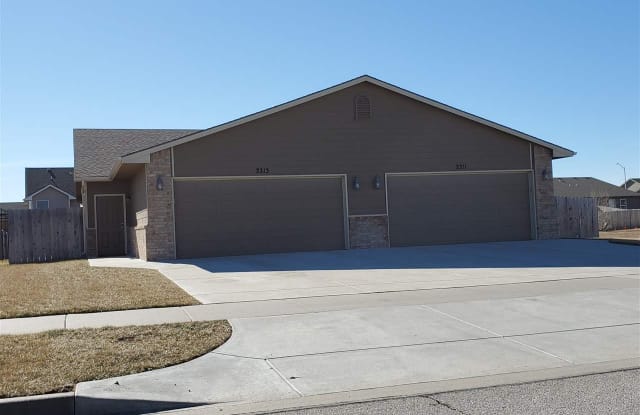 2313 E Quivira - 2313 East Quivira Street, Kechi, KS 67067