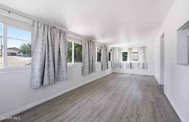 4851 W Avenue M8 Gallery 4