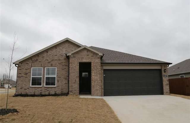 600  W Dusty  LN - 600 West Dusty Lane, Siloam Springs, AR 72761