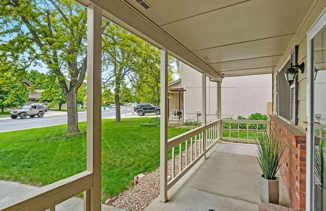 Spacious 4BR House in Fort Collins Gallery 3