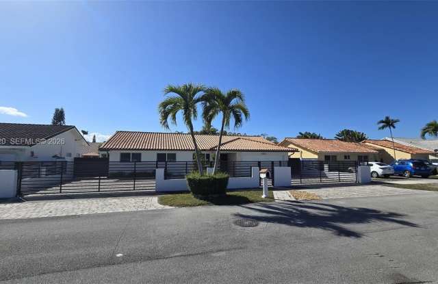 13340 SW 23rd St photos photos