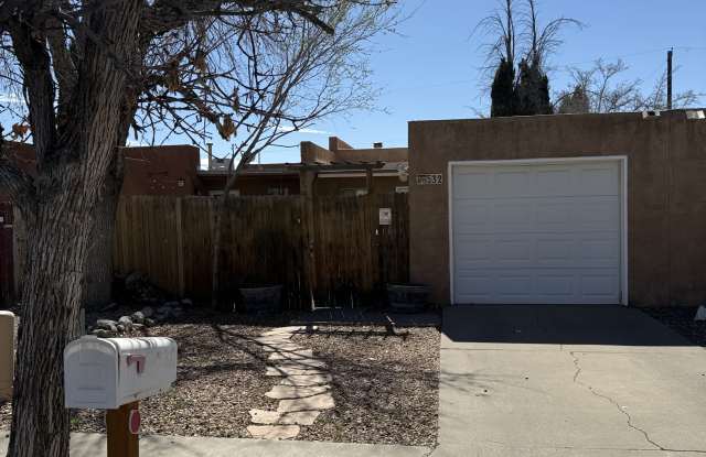 532 Berry Road Northwest - 1 photos photos