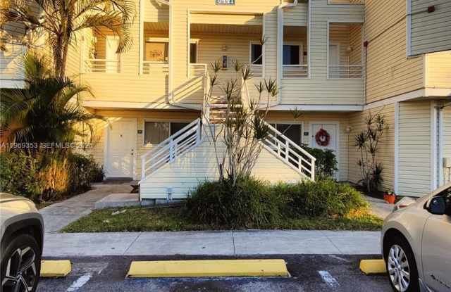 3441 NW 44th St photos photos