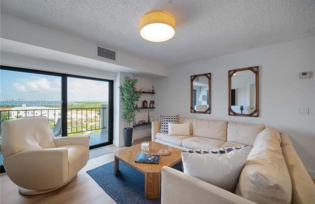 77 Crandon Blvd - 77 Crandon Boulevard, Key Biscayne, FL 33149