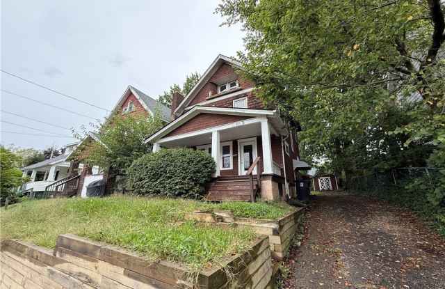 897 Polk Avenue Gallery 2