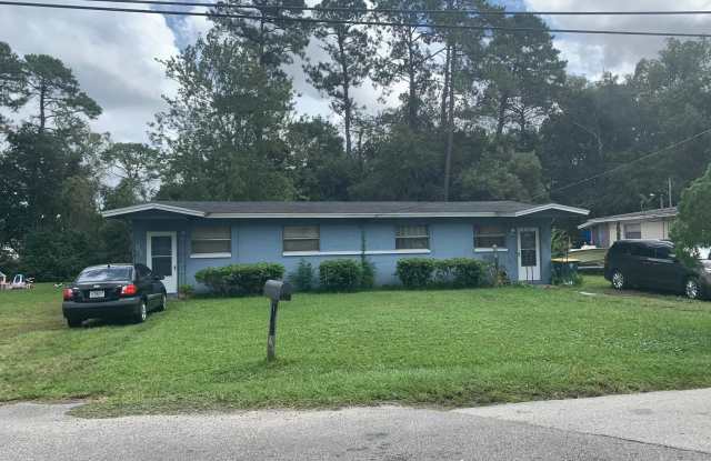 1613 Brookview Dr S - 1613 Brookview Drive South, Jacksonville, FL 32246