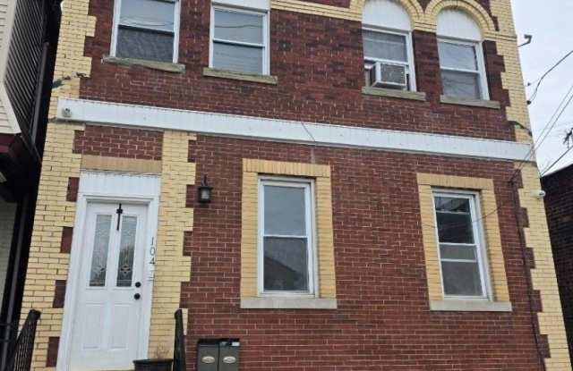 104 Lincoln Pl photos photos