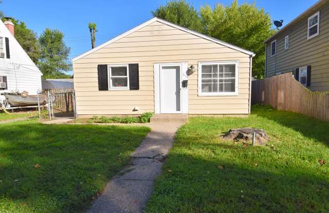 Remodeled, 2 bedroom South Bend IN home photos photos
