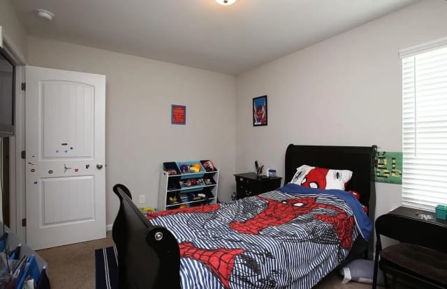 17 Apple Tree Court Gallery 4