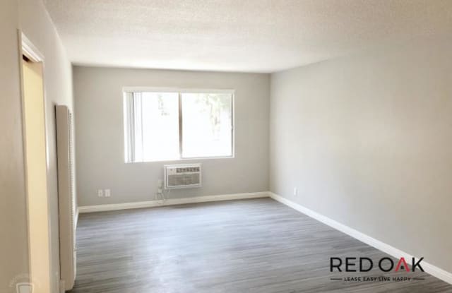 12737 Moorpark Street #6/15 - 12737 Moorpark Street, Los Angeles, CA 91604