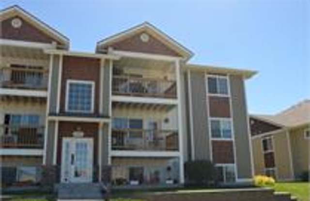 2 bedroom 2 bath condo centrally located on Baxter Ln photos photos
