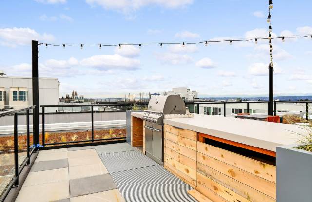 Midtown Square - Affordable Housing Gallery 3