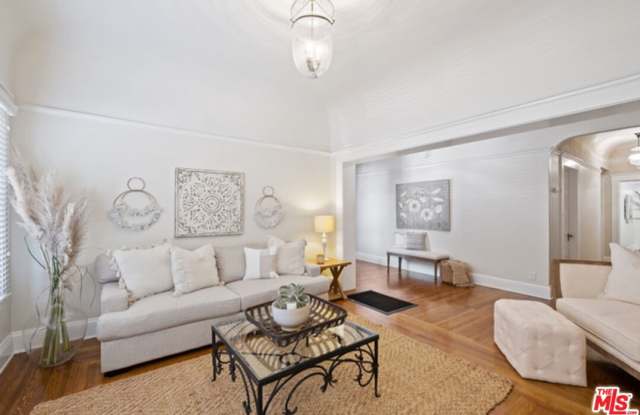 1408 S Burlington Ave photos photos
