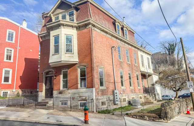 267 Green Lane - 2 - 267 Green Lane, Philadelphia, PA 19128
