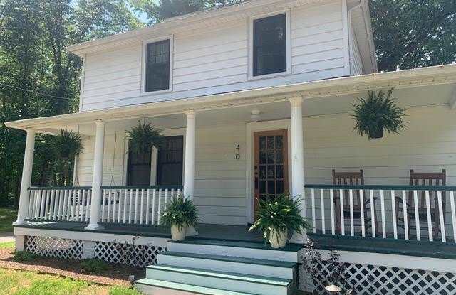 40 SCOTT AVE photos photos