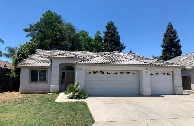 Wonderful 3 Bedroom Home in Sought After Northeast Fresno! photos photos